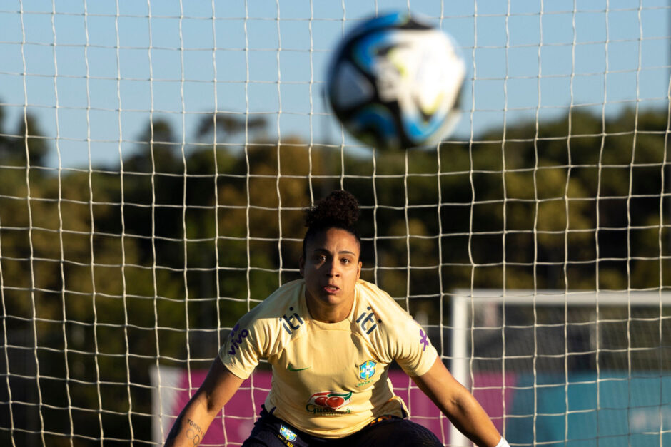 goleira do Brasil, Letícia Izodoro