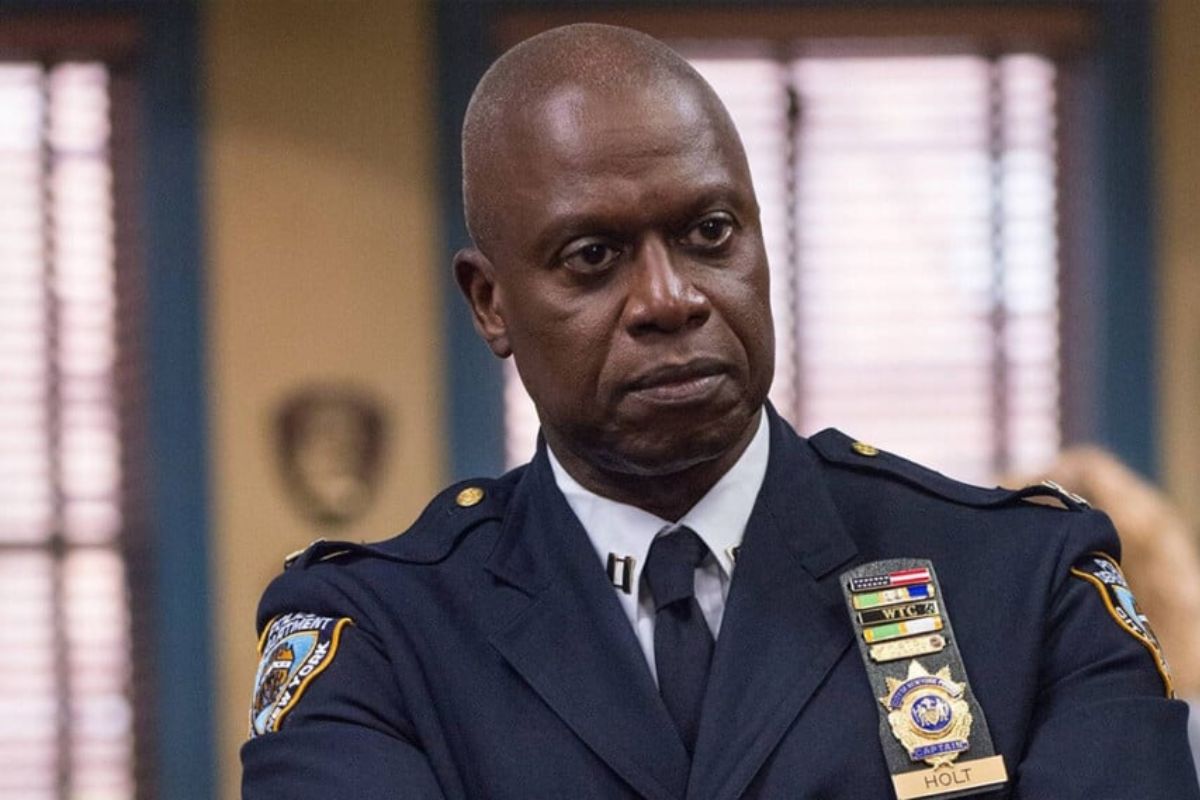 Brooklyn nine nine capitao holt