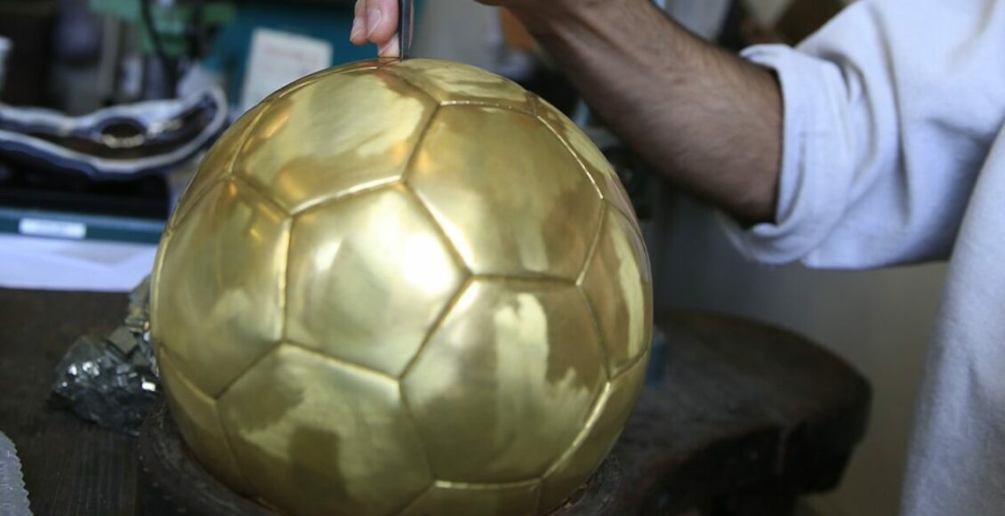 Bola de Ouro troféu